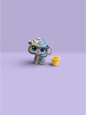 Littlest Pet Shop Baboon #98 with bucket Accessory LPS